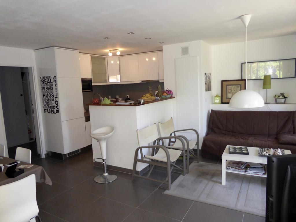 Les Enganes Appartement Fréjus Buitenkant foto